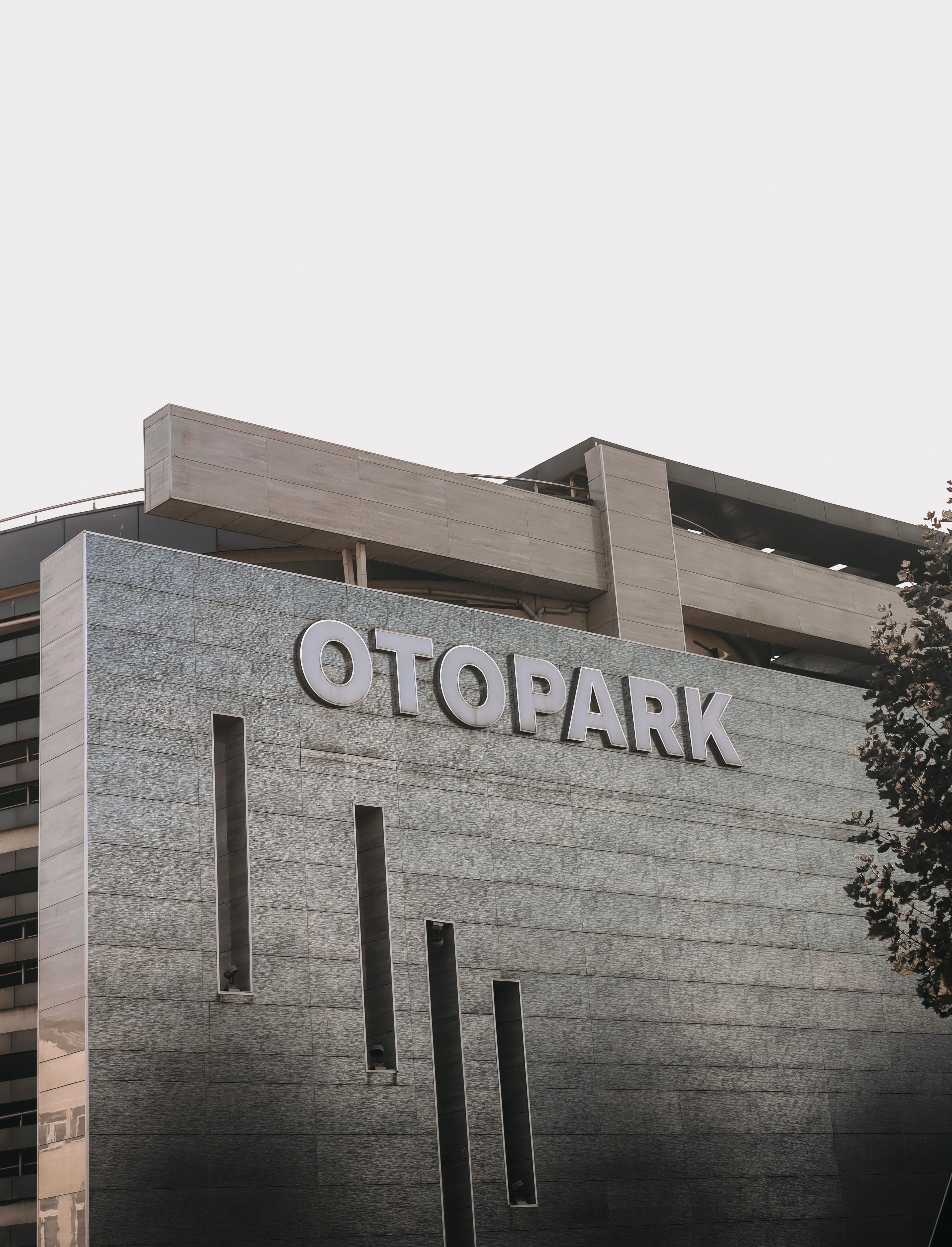 Esnaftan ortak çağrı: otopark sorunu çözülsün